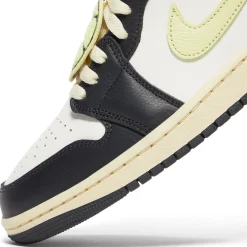 Air Jordan 1 Low SE Womens