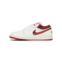 Air Jordan 1 Low SE Womens