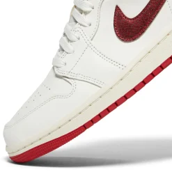 Air Jordan 1 Low SE Womens