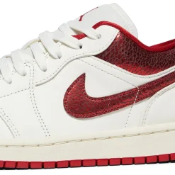 Air Jordan 1 Low SE Womens