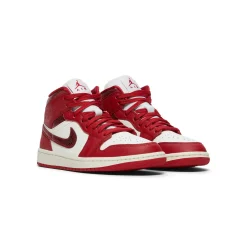 Air Jordan 1 Mid SE Womens