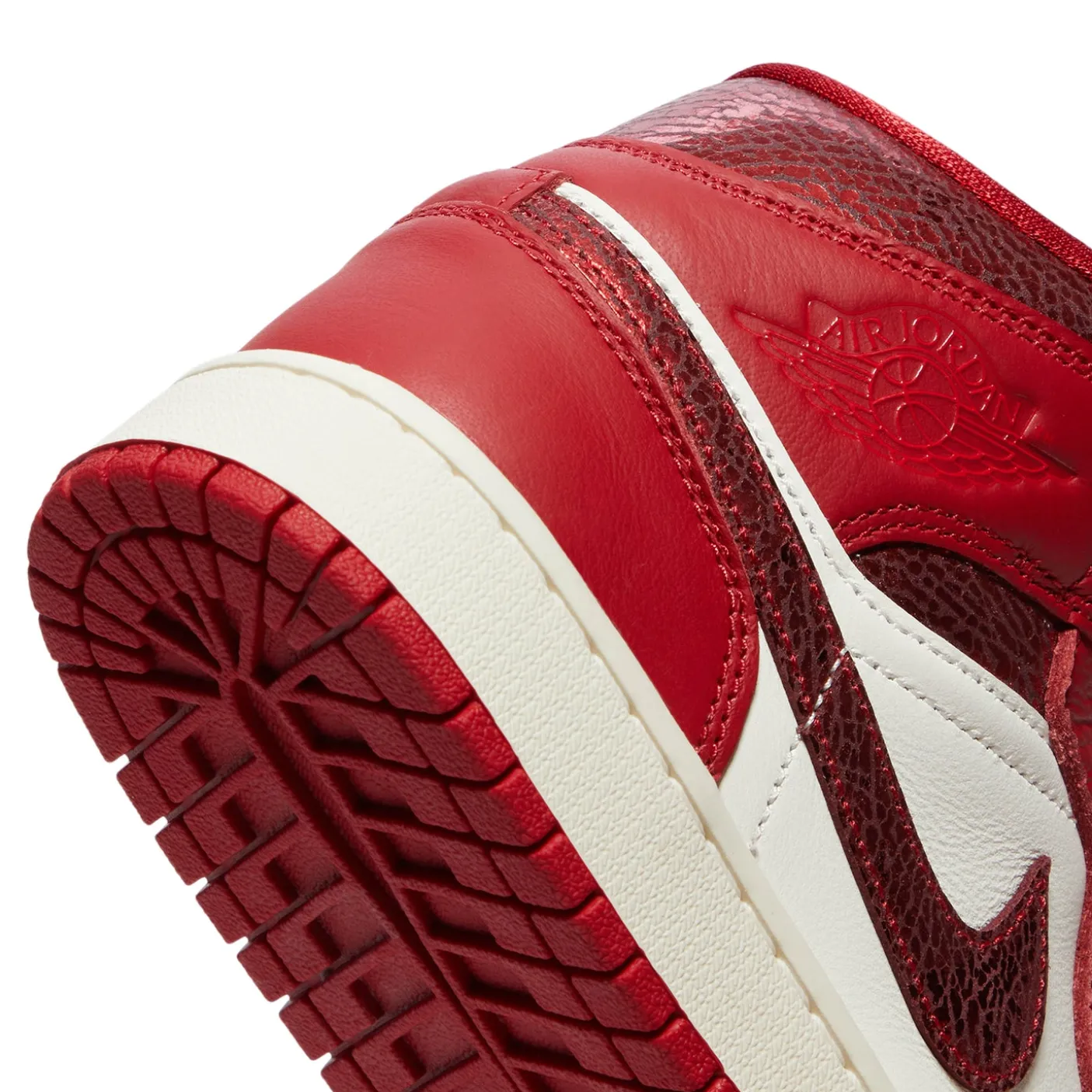 Air Jordan 1 Mid SE Womens