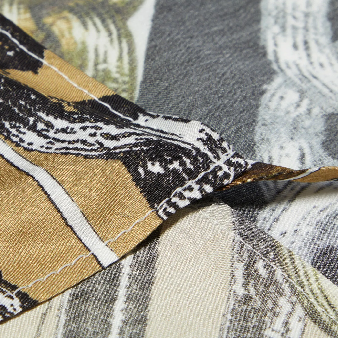 AREA Chain Printed Crystal Link Handkerchief Top