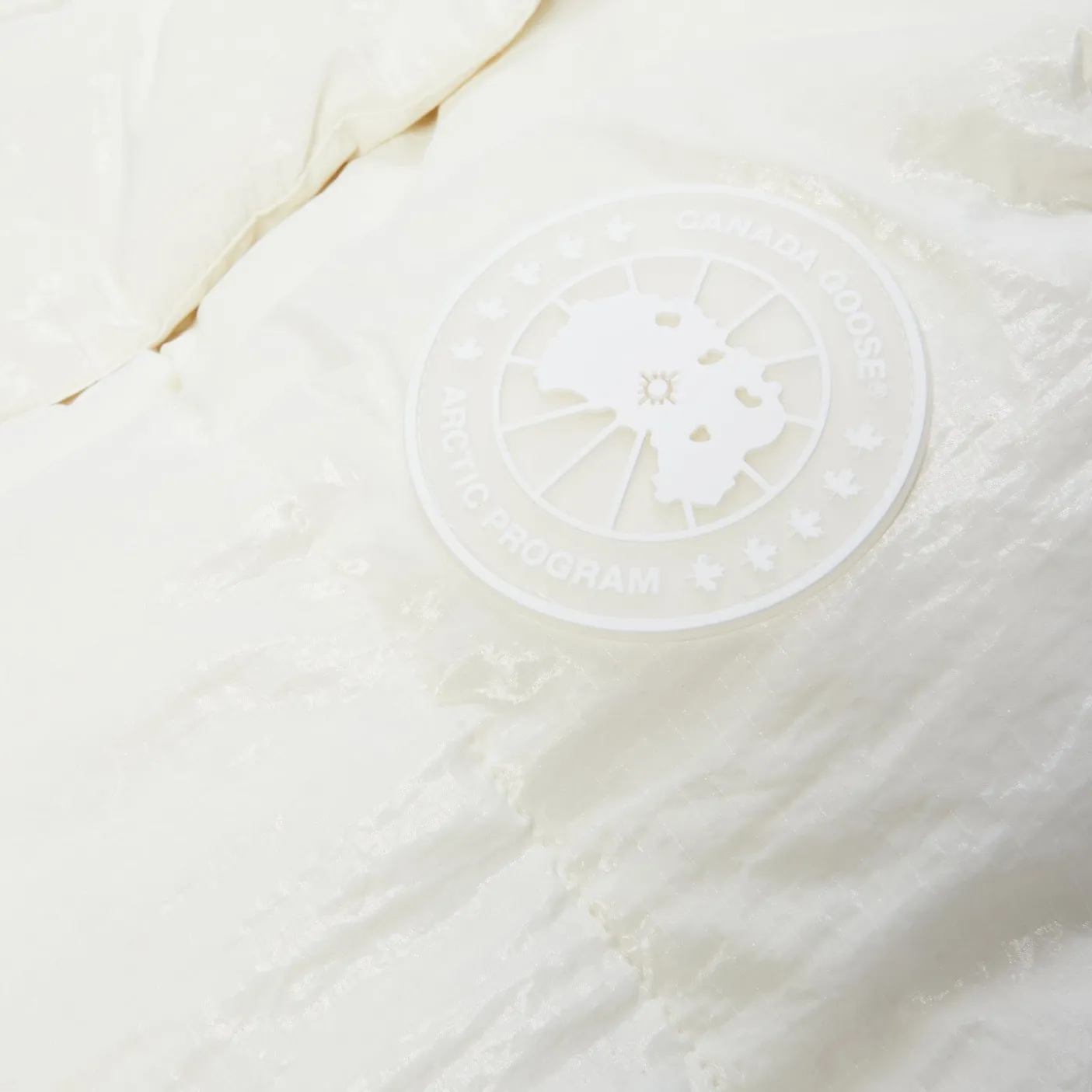 Canada Goose Womens Junction Parka Satin