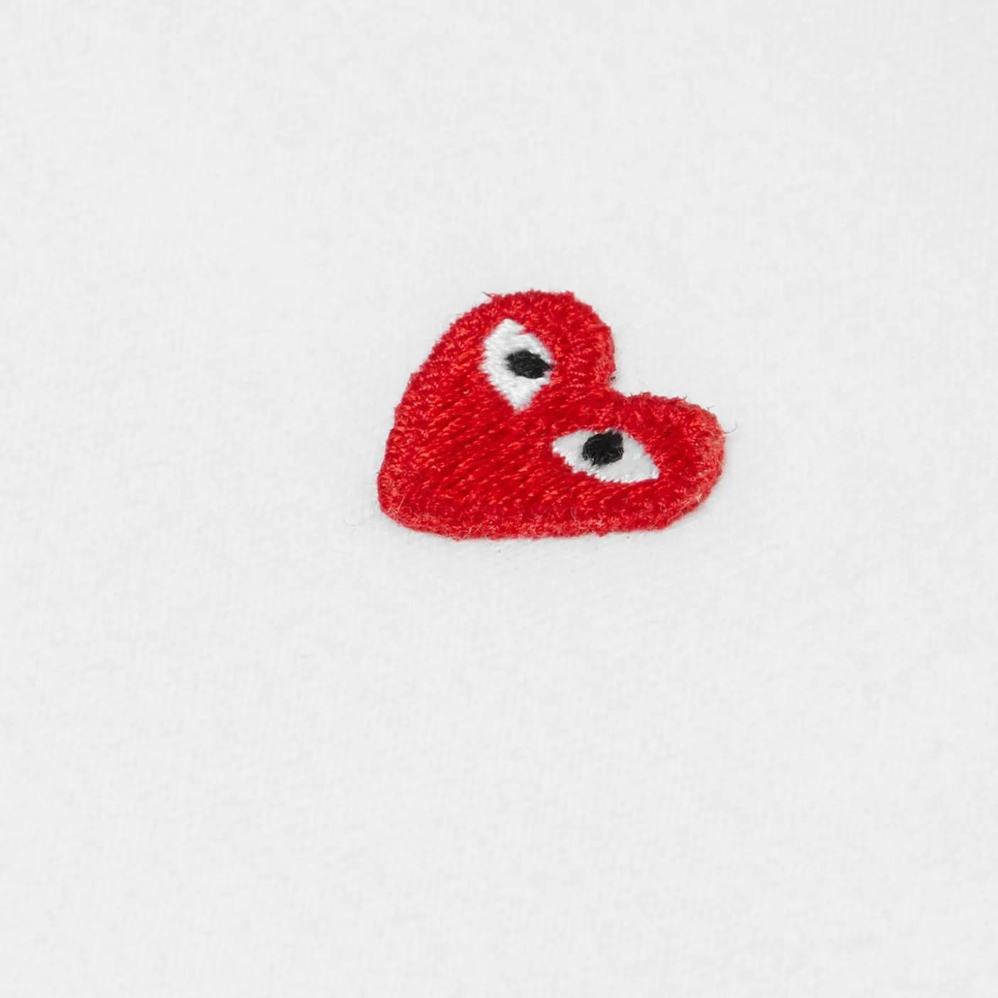 Comme Des Garcons PLAY T-Shirt Small Red Emblem
