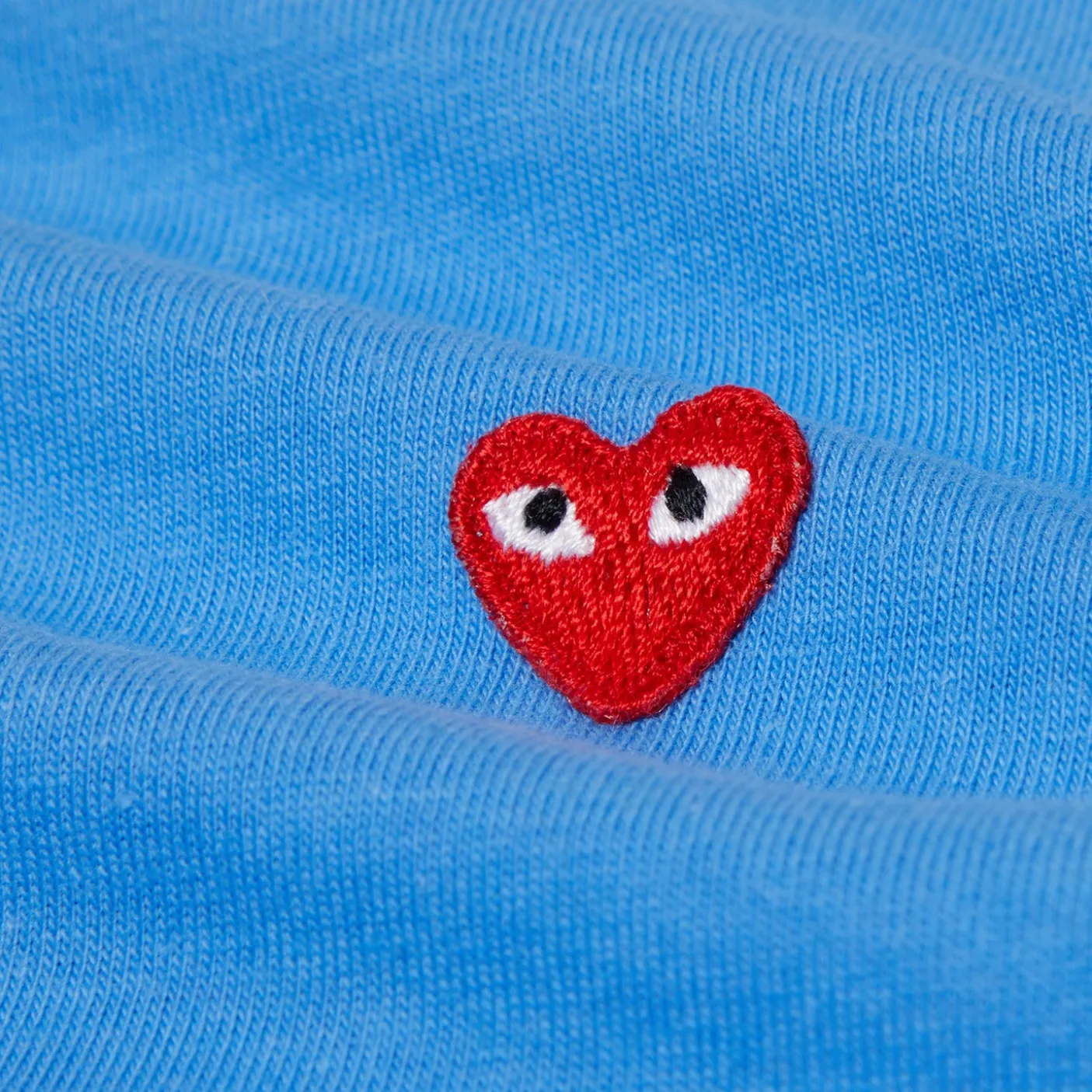 Comme Des Garcons PLAY T-Shirt Small Red Emblem