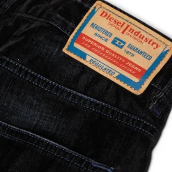 Diesel 1996 D-Sire Relaxed Jeans