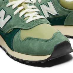 New Balance 475