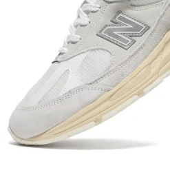 New Balance Made in UK 991v2