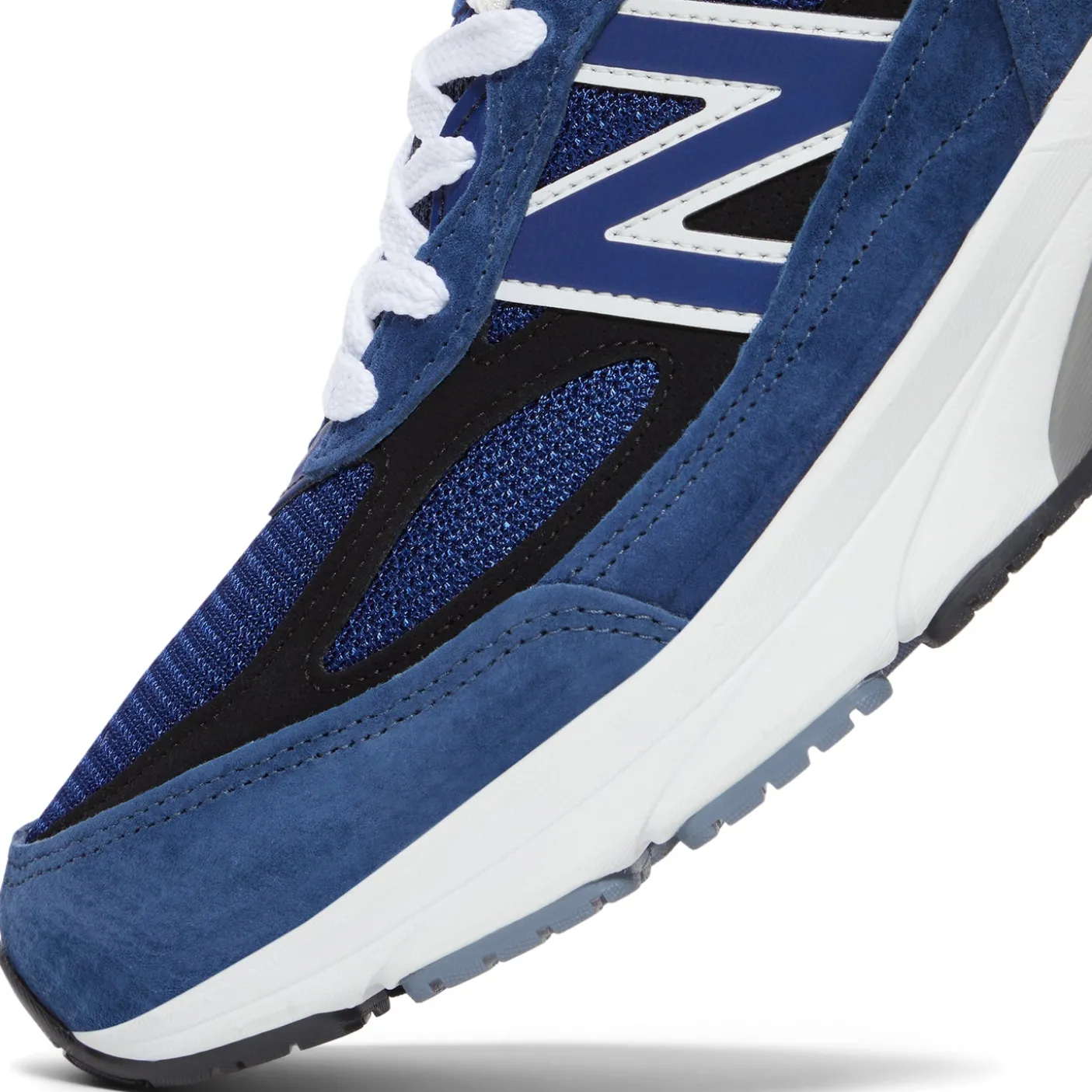New Balance Made in USA 990v6