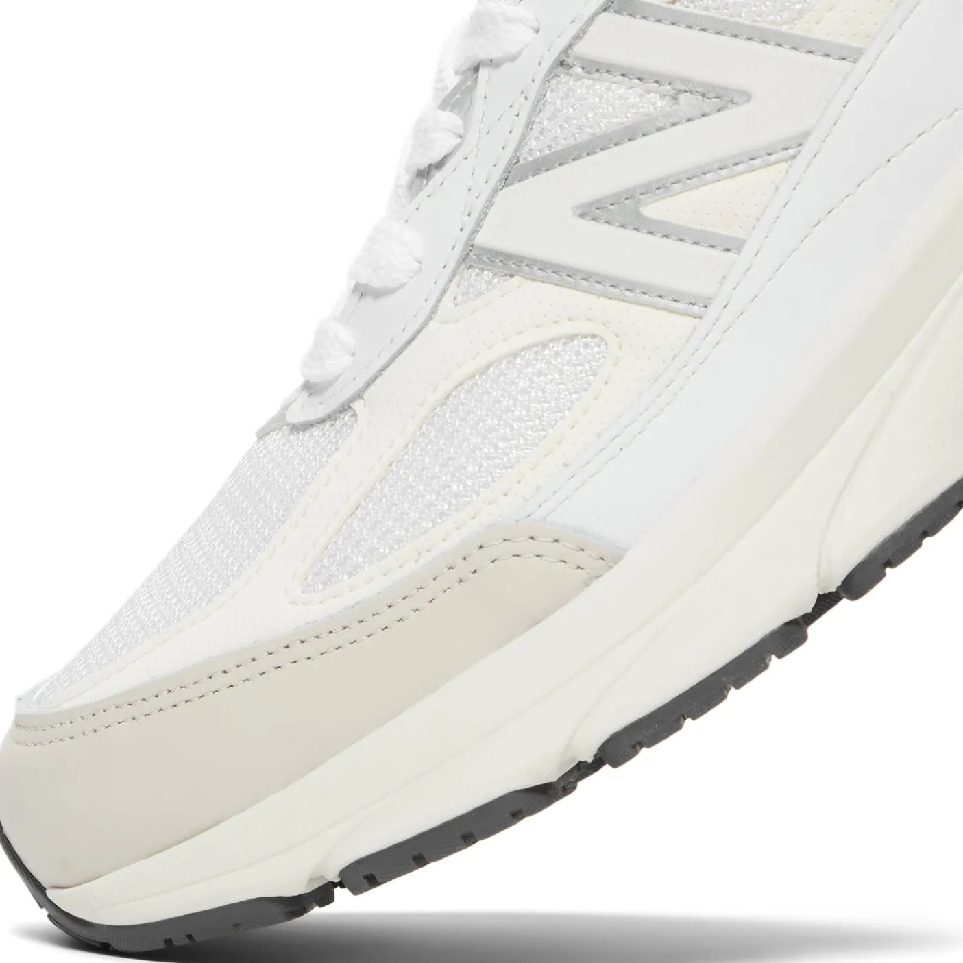 New Balance Made in USA 990v6