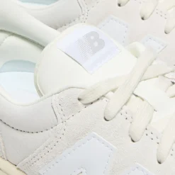 New Balance T500