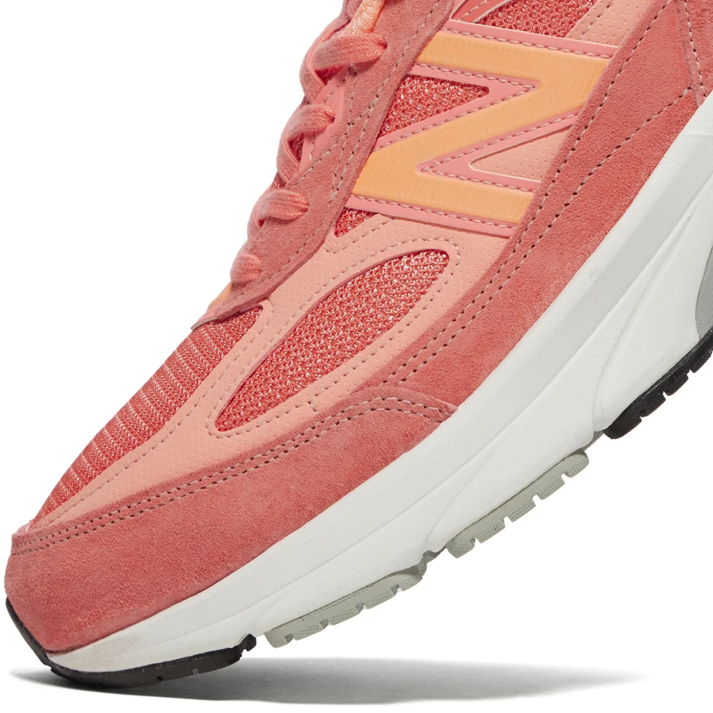 New Balance 990v6