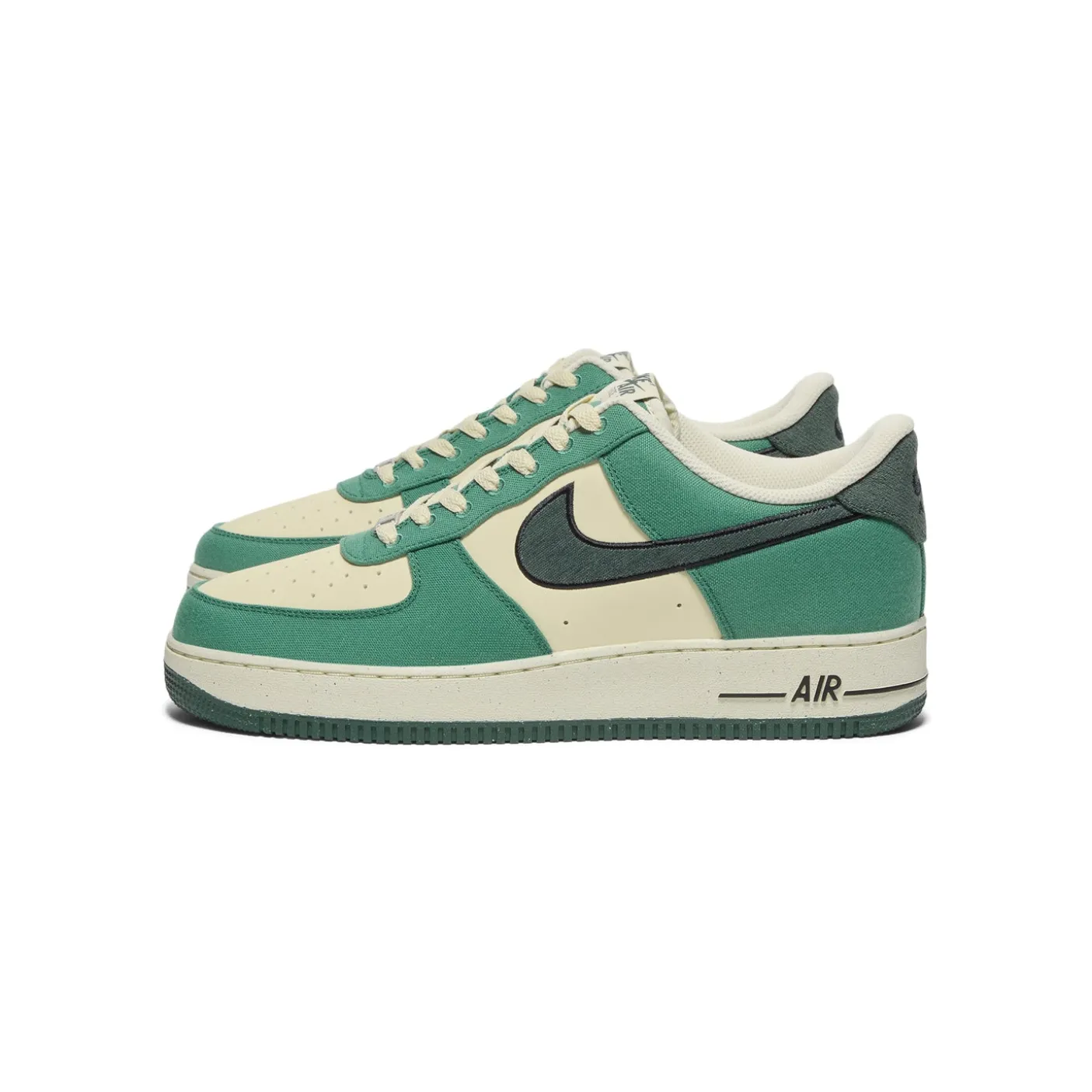 Nike Air Force 1 '07 LV8
