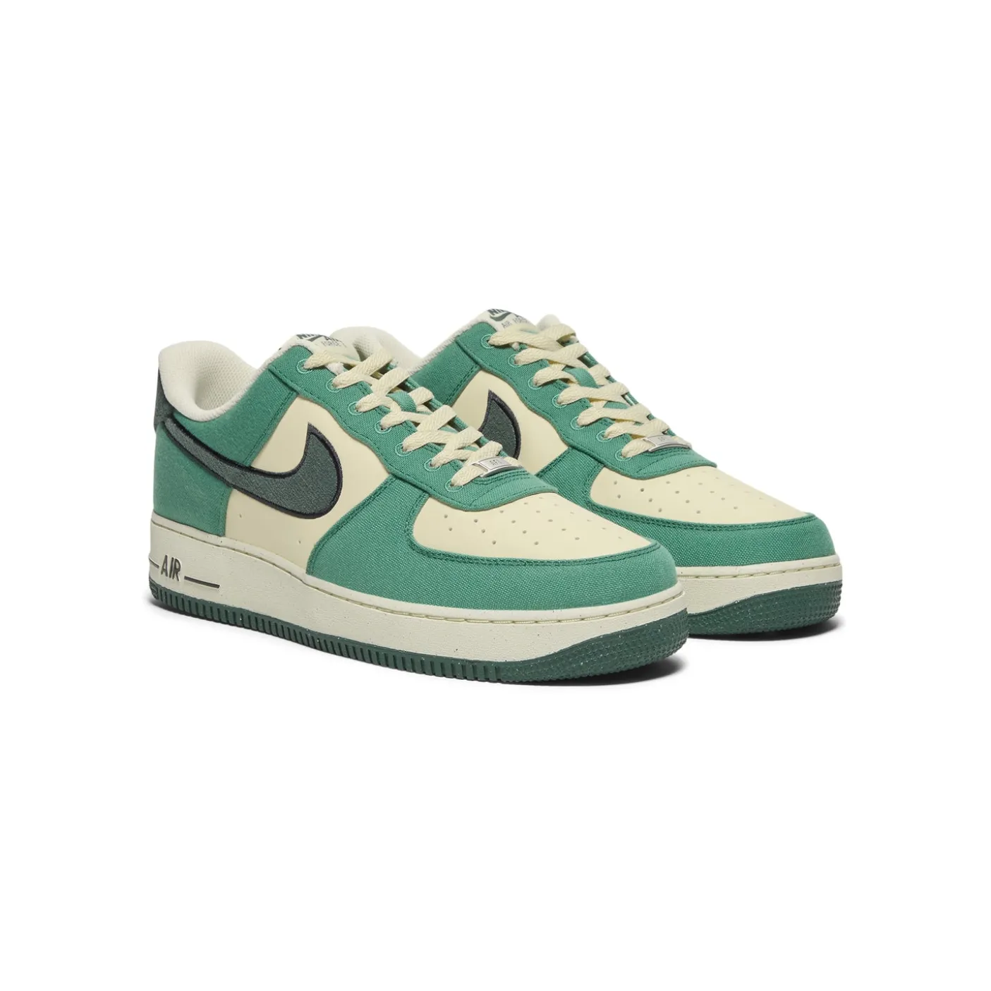 Nike Air Force 1 '07 LV8