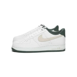 Nike Air Force 1 '07 LV8