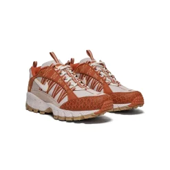 Nike Air Humara FM
