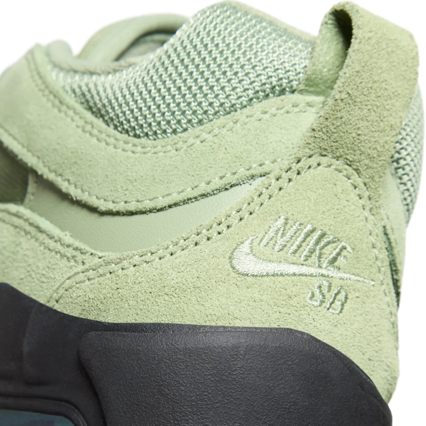 Nike Air Max Ishod