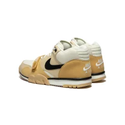 Nike Air Trainer 1