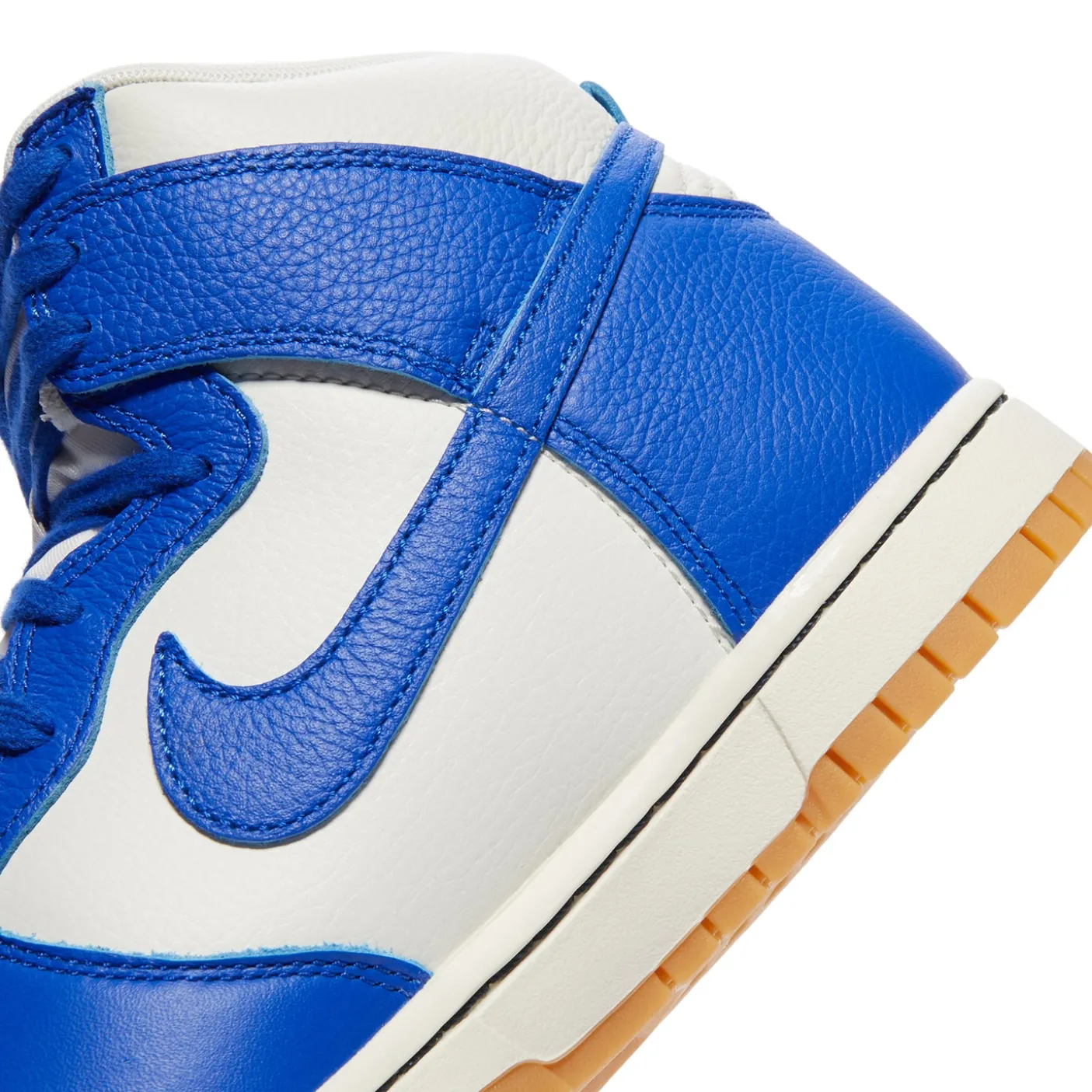 Nike Dunk Hi Retro SE