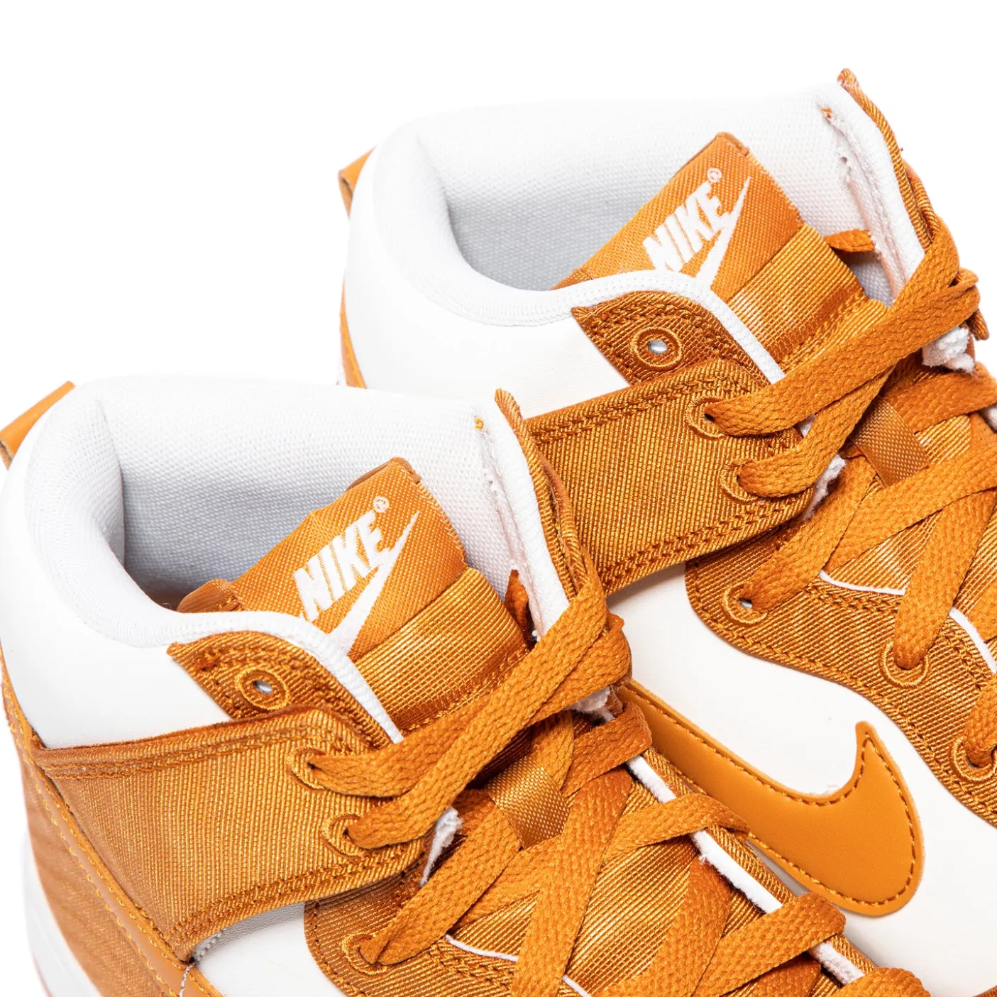 Nike Dunk Hi Retro SE