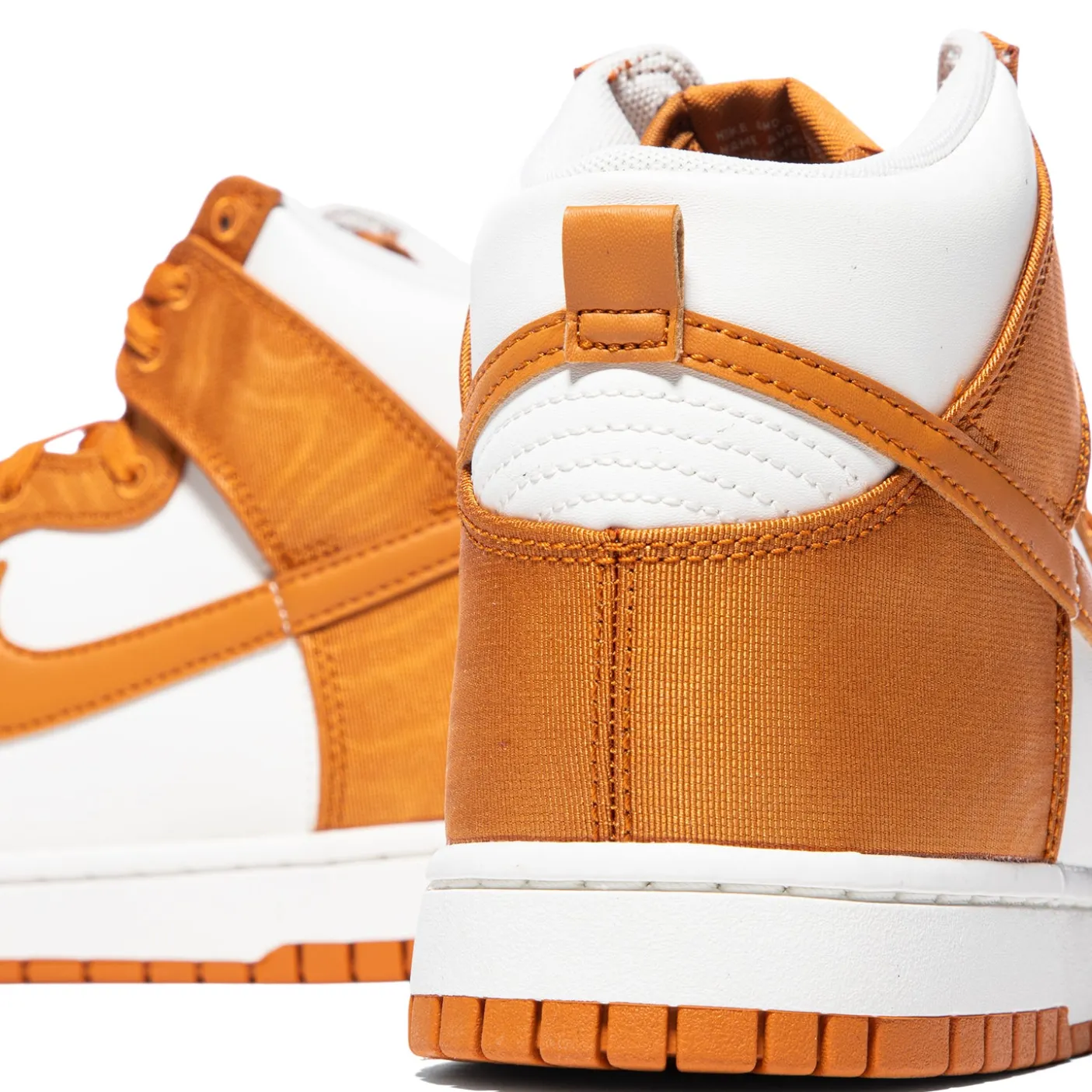 Nike Dunk Hi Retro SE