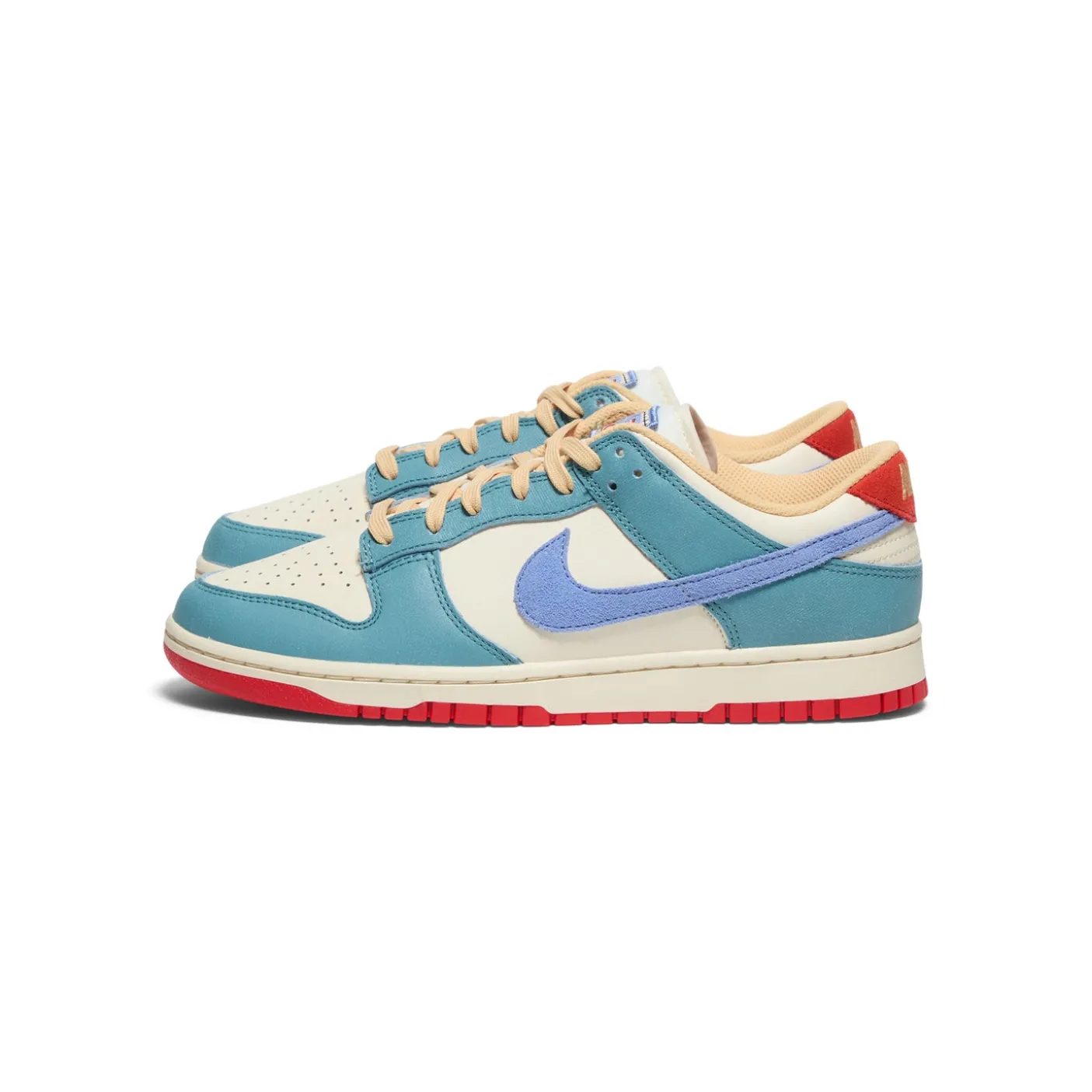 Nike Dunk Low PRM