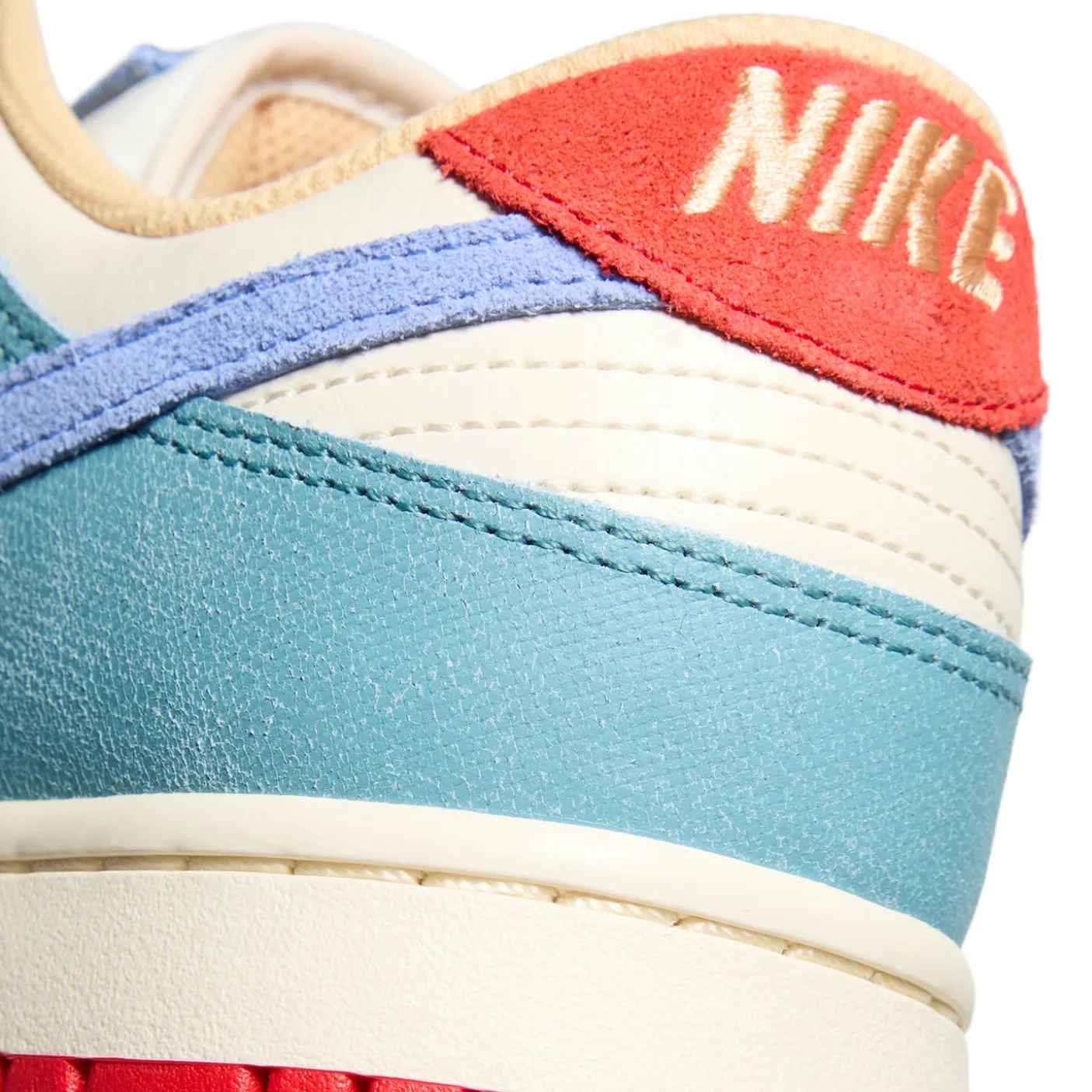 Nike Dunk Low PRM