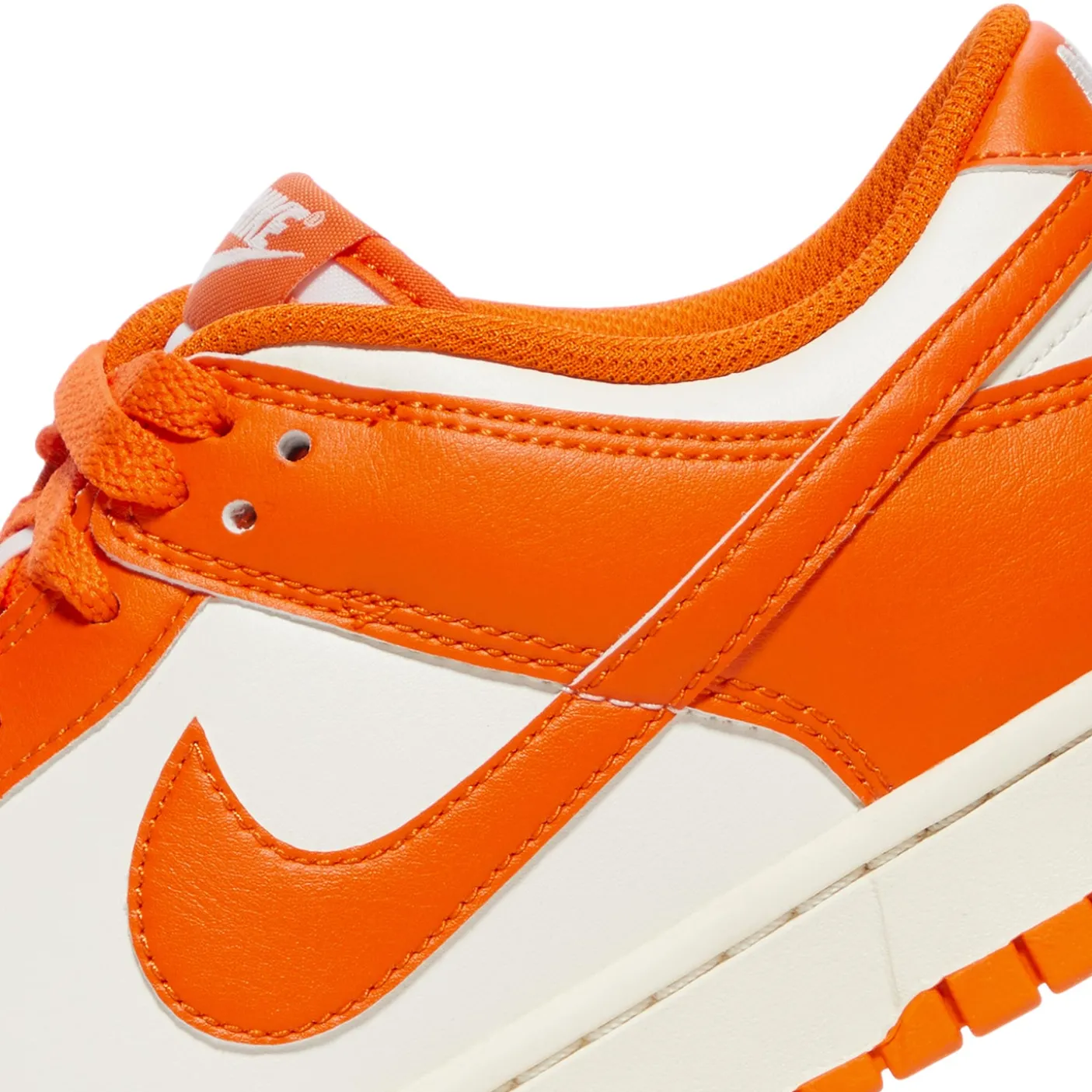 Nike Dunk Low Retro