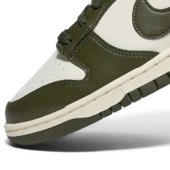 Nike Dunk Low Retro
