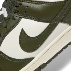 Nike Dunk Low Retro