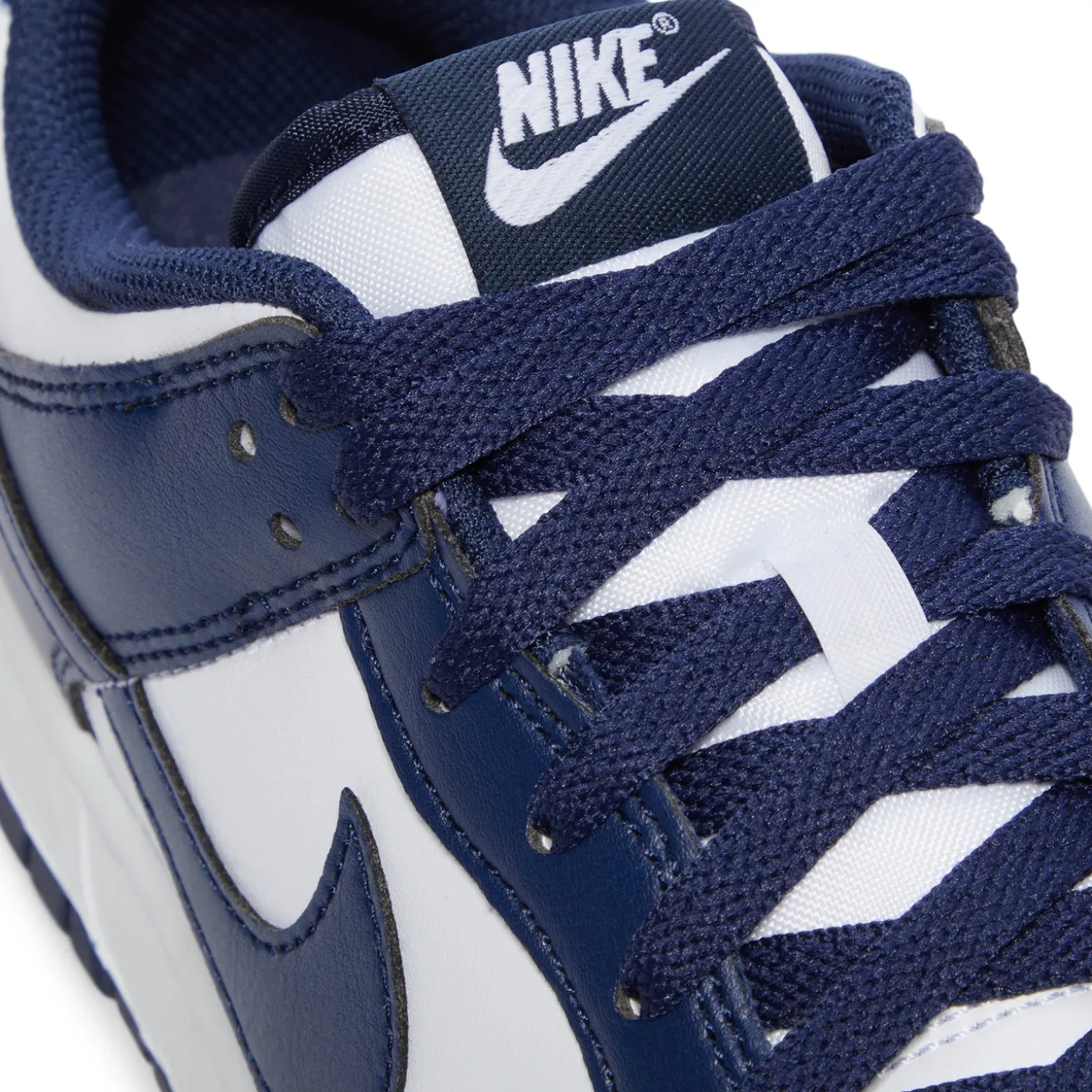Nike Dunk Low Retro