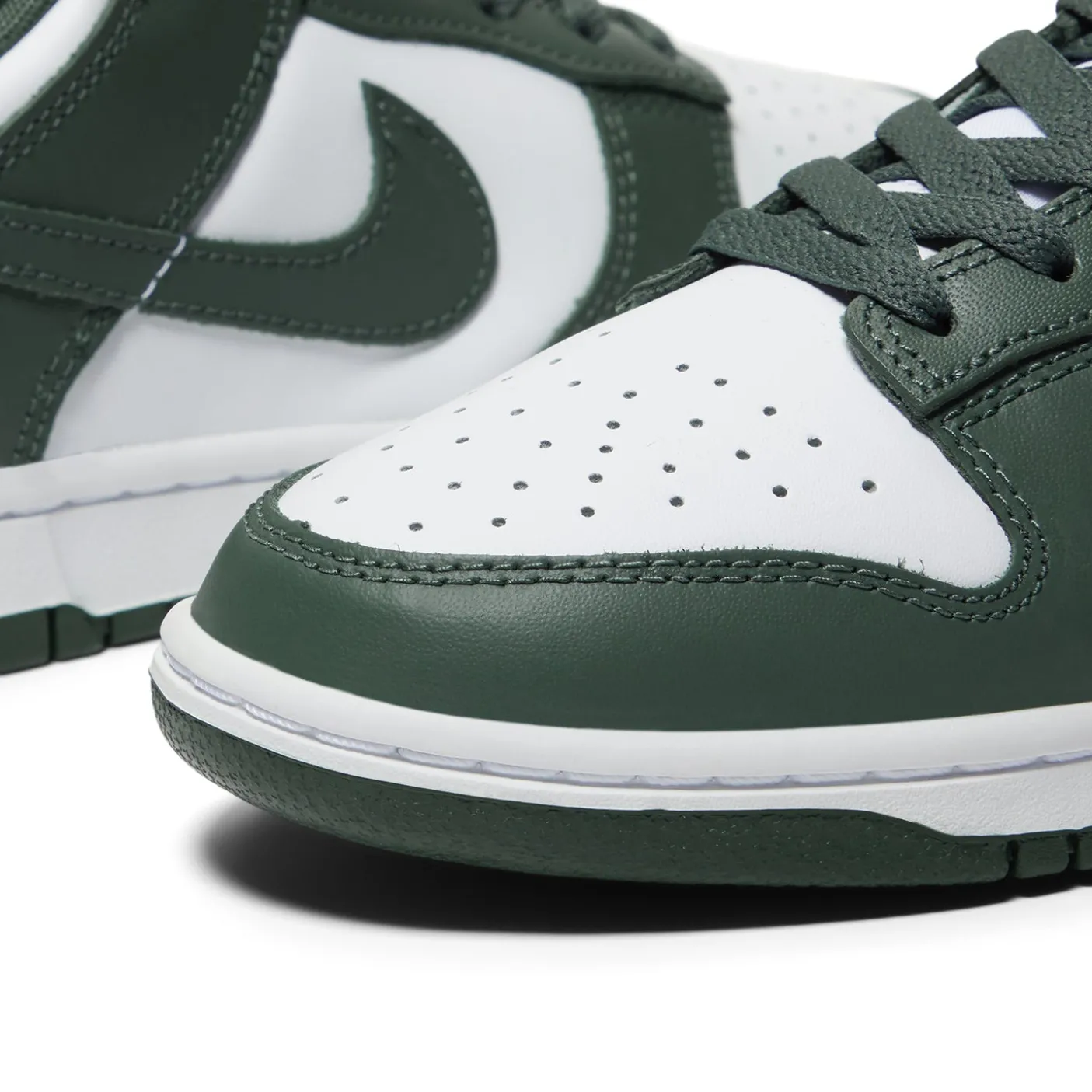 Nike Dunk Low Retro