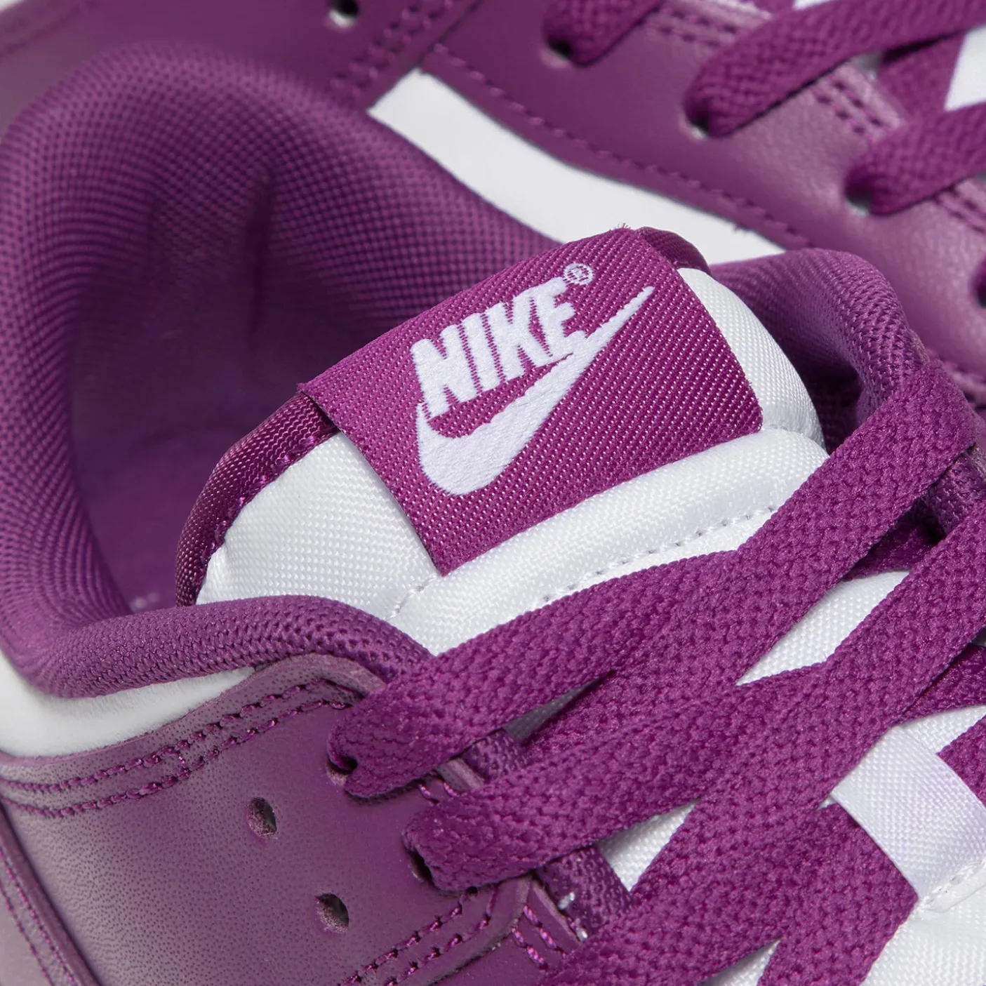 Nike Dunk Low Retro
