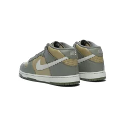 Nike Dunk Mid