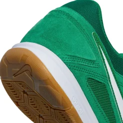 Nike Gato