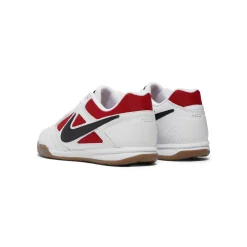 Nike Gato