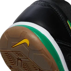 Nike Gato