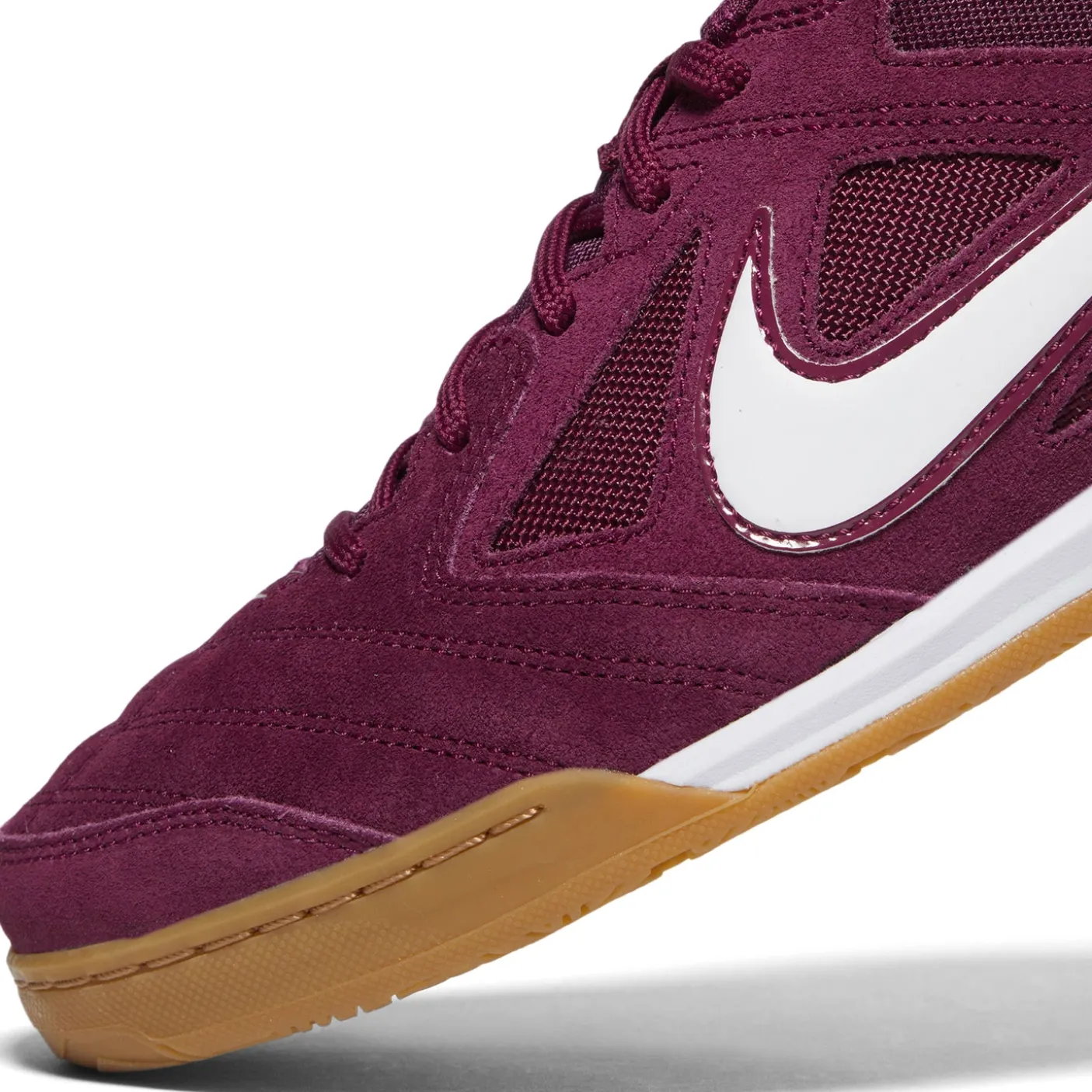Nike Gato