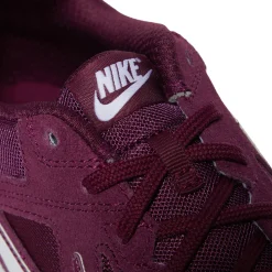 Nike Gato
