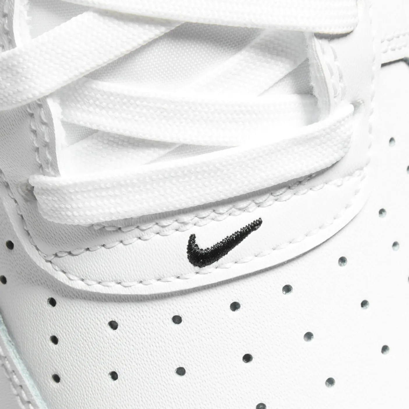 Nike Kids Air Force 1 LV8 2