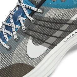 Nike Lunar Roam SE