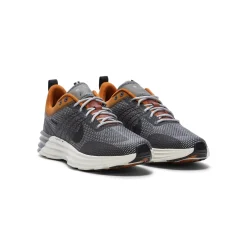 Nike Lunar Roam SE