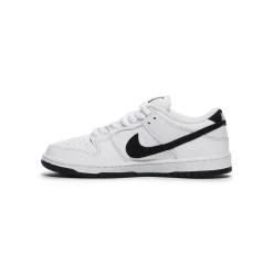 Nike SB Dunk Low Pro