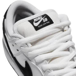Nike SB Dunk Low Pro