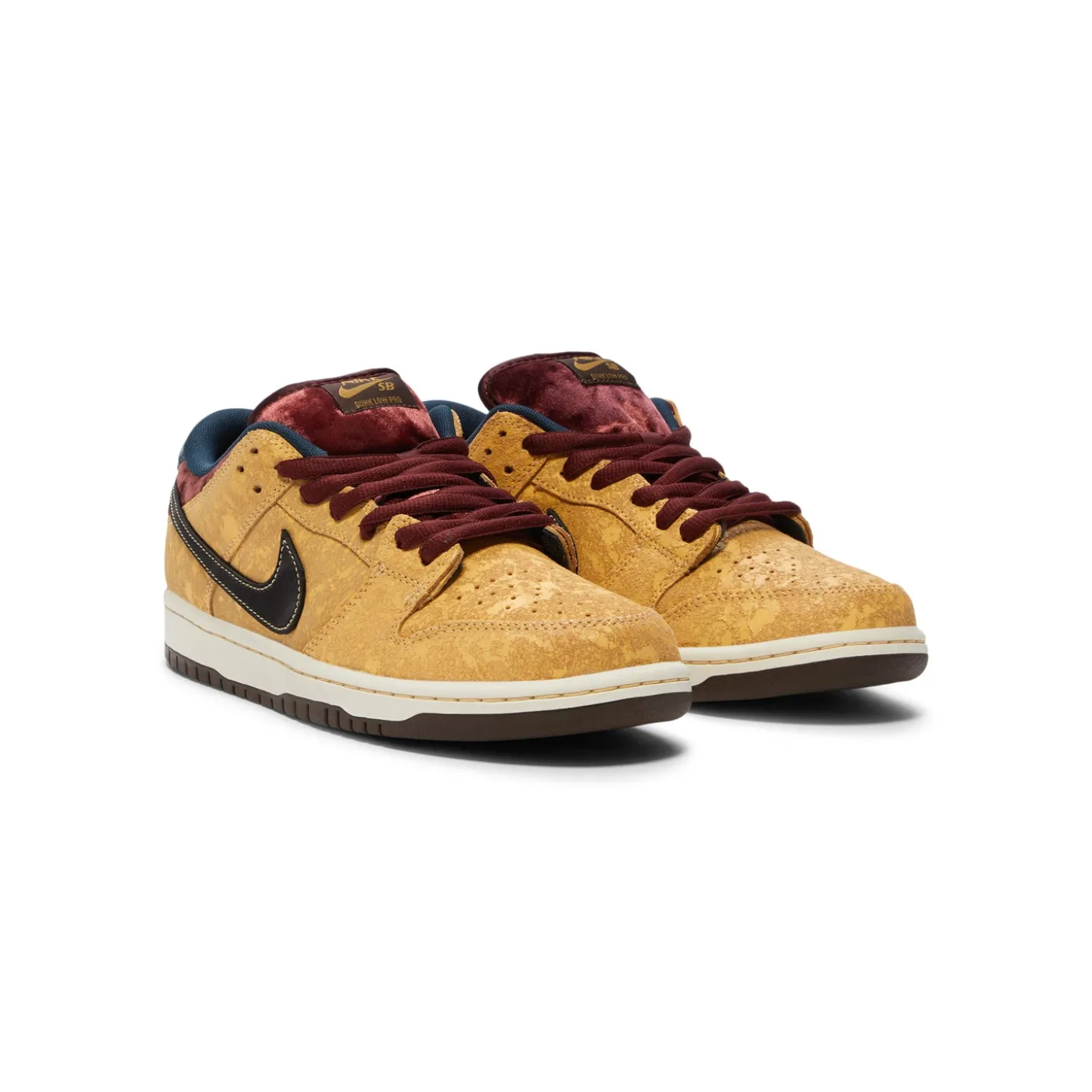 Nike SB Dunk Low Pro