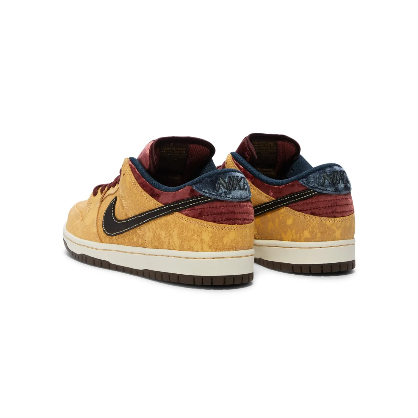 Nike SB Dunk Low Pro