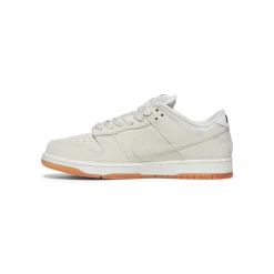 Nike SB Dunk Low Pro