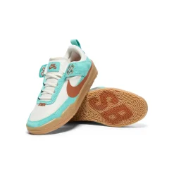 Nike SB Kids Day One