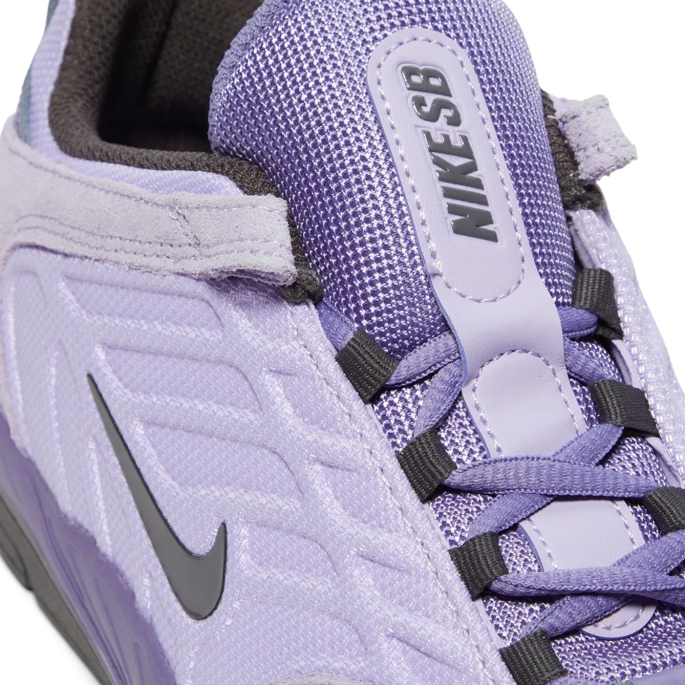 Nike SB Vertebrae